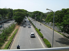 Mumbai-Bangalore corridor needs to be developed, says Cameron.